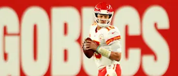 r-nfl-chiefs-mahomes-061220.jpg
