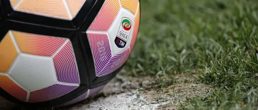 r-football-seriea-ball-generic-new.jpg