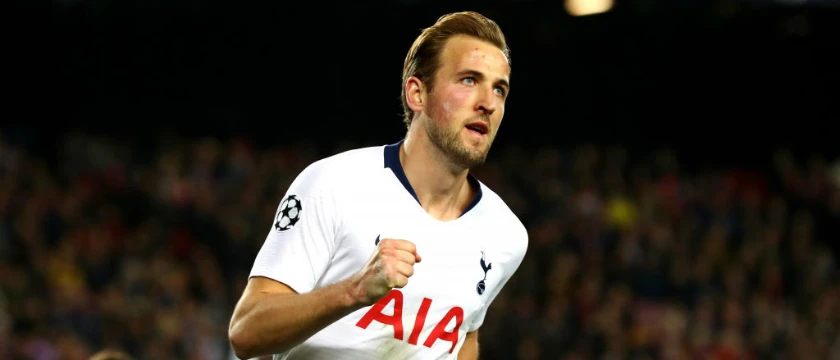 r-tottenham-spurs-soccer-harry-kane.jpg