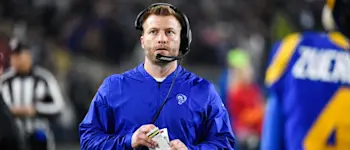 r-nfl-rams-sean-mcvay-coach.jpg