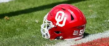 r-cfb-oklahoma-single-helmet.jpg