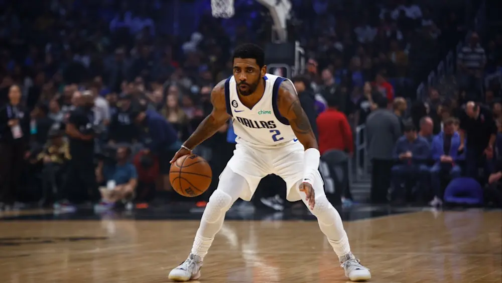 Kyrie Irving Mavericks dribbling