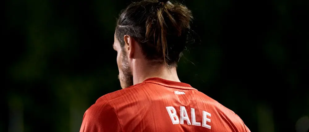 r-soccer-bale-2019.jpg