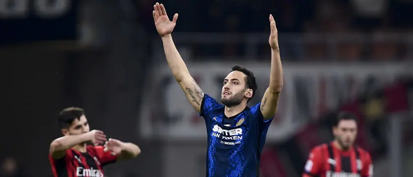 r football inter milan derby calhanoglu 2022 8x3