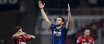 r football inter milan derby calhanoglu 2022 8x3