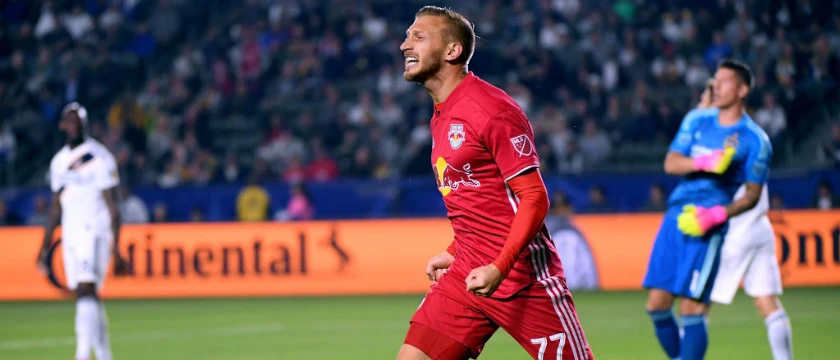 r-soccer-mls-nyrb-new-york-red-bulls.jpg
