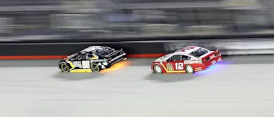 r-nascar-race-blur.jpg