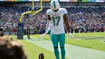 Jaylen Waddle Dolphins TD dance