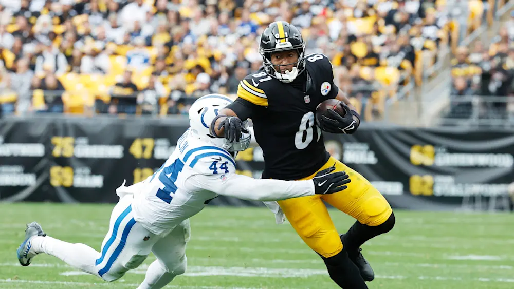 Jonnu Smith Steelers 2025