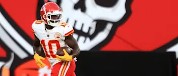 r-nfl-chiefs-tyreek-hill-061220.jpg