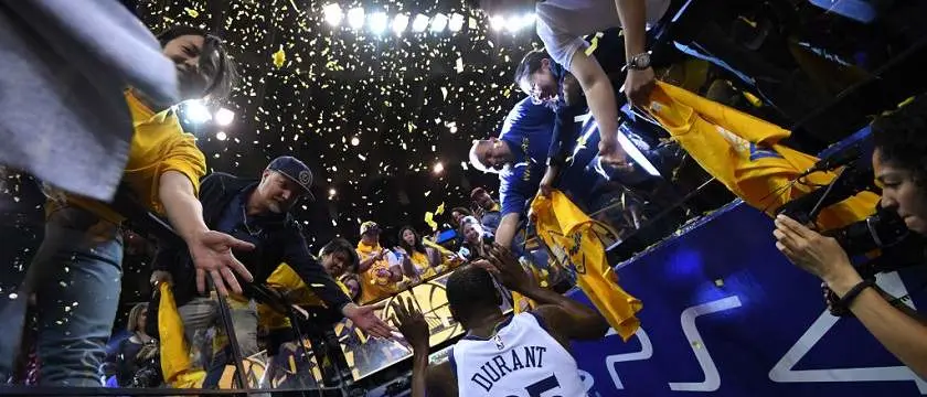 r-basket-nba-goldenstate-durant-playoff.jpg