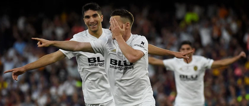 r football valencia hero gameiro soler 2019