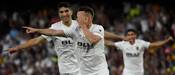 r football valencia hero gameiro soler 2019