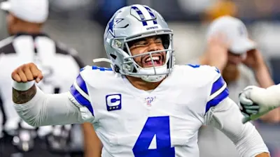 Dallas Cowboys Dak Prescott Fist Pump