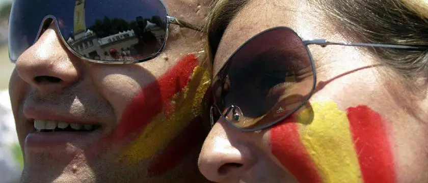 r betfair football 8 11 21 spain fans painted