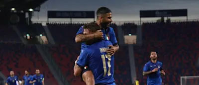 r-soccer-italy-insigne-immobile-100621.jpg