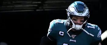 r-nfl-eagles-wentz-0809.jpg