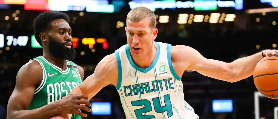 Mason Plumlee Hornets vs Jaylen Brown Celtics NBA