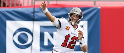 r-nfl-bucs-brady-081020.jpg