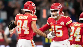 Justin Watson Chiefs Mahomes