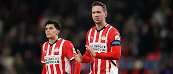 football 2025 champions league psv de jong celebration