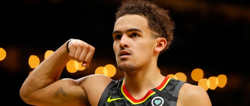r-nba-hawks-trae-young-100220.jpg