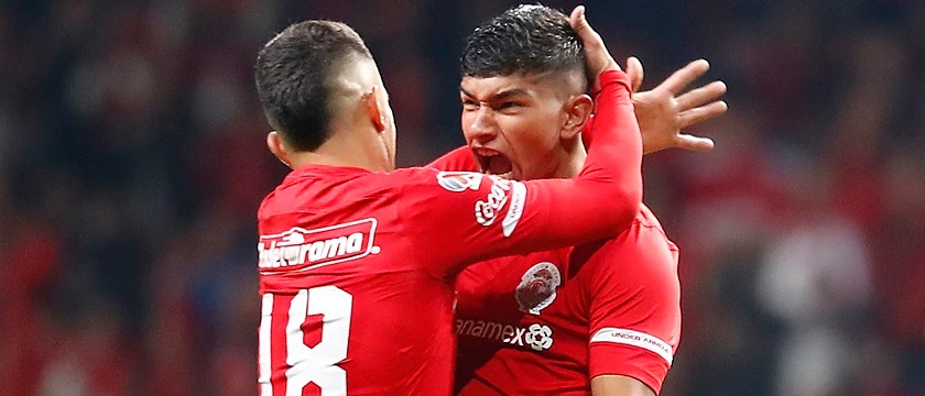 r football toluca hero castaneda 2020