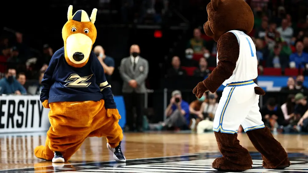 Akron Zips Basketball Mascot