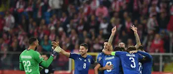 r-football-qualificazioneeuropei-italia-celebrations.jpg