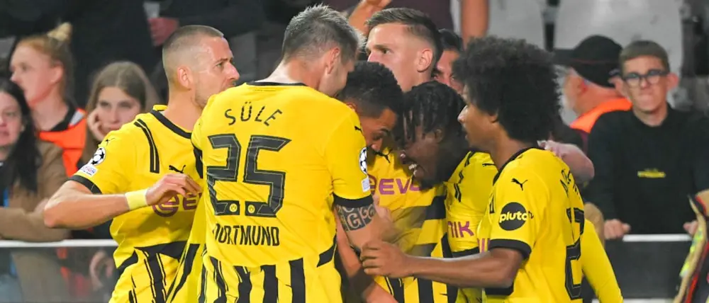 2024 football champions league borussia dortmund celebration goal team