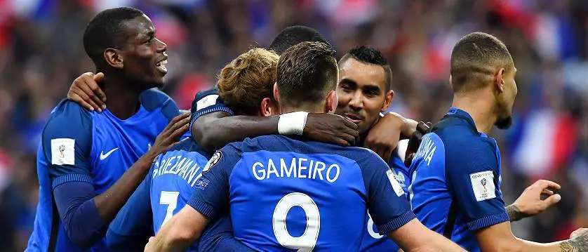 r football france players celebrating 2016