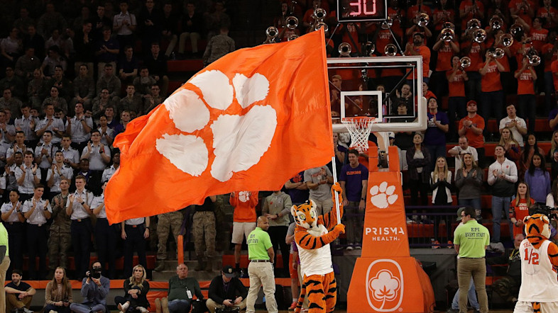 NCAA Tournament Sweet 16 Future Bets: Can Clemson Tigers, Gonzaga ...