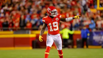 Kadarius Toney Chiefs lining up