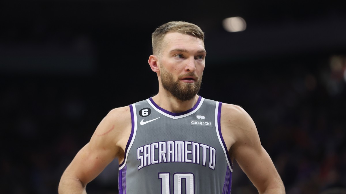 Domantas Sabonis Kings stare