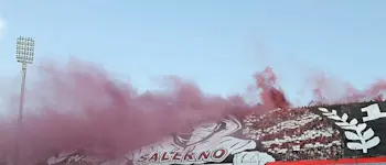 r-football-serieb-salernitana-fan.jpg
