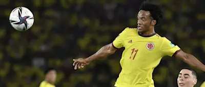 r football international world cup colombia 2022 8x3
