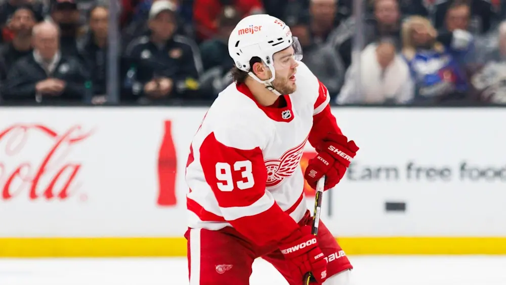 Red Wings Alex DeBrincat