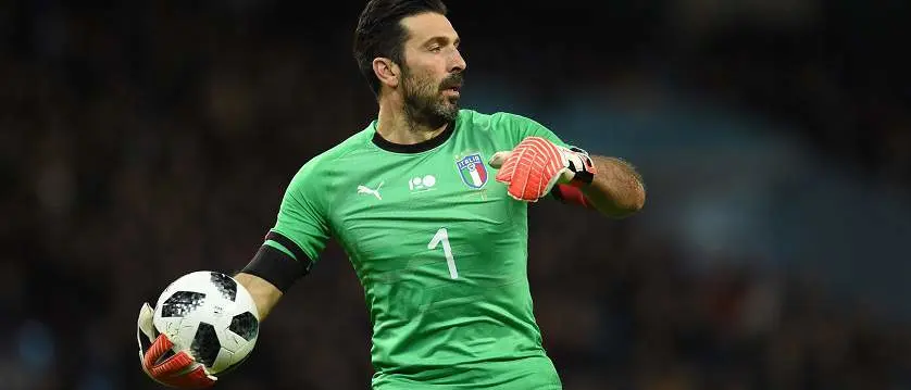 r football italy1718 buffon new