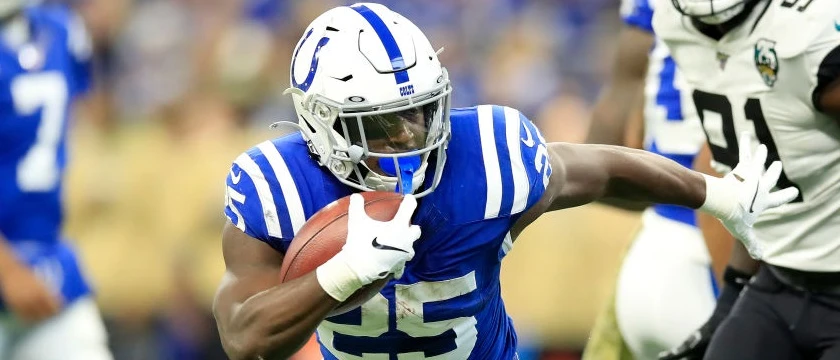 r-nfl-colts-mack-162219.jpg
