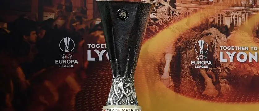 r football europaleague trophy 2018 new