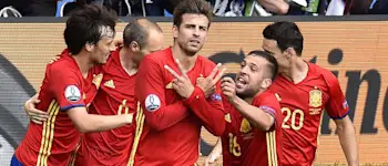 r football spain pique players