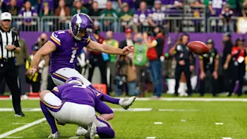 Greg Joseph Vikings Field Goal Attempt