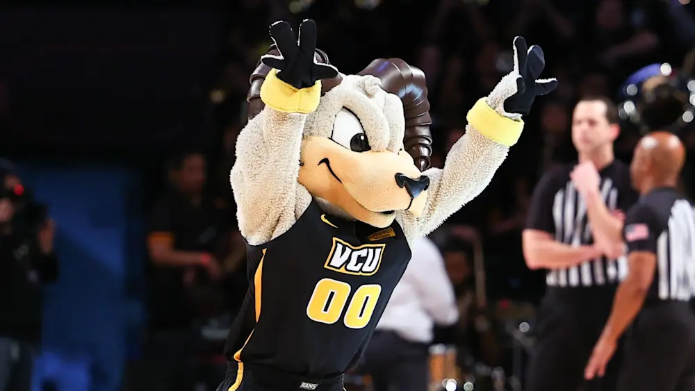 VCU bball mascot 2