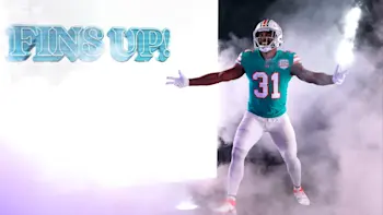 Raheem Mostert Dolphins out of the tunnel
