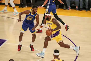 r-basketball-nba-lakers-lebron-warriors-2022.jpg