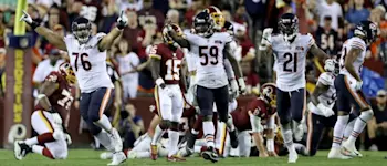 r-nfl-bears-defense-250919.jpg