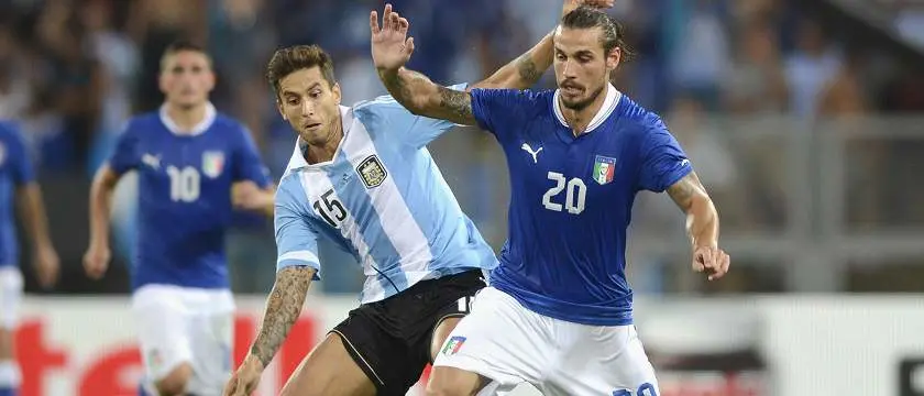 r football argentina italy 2013