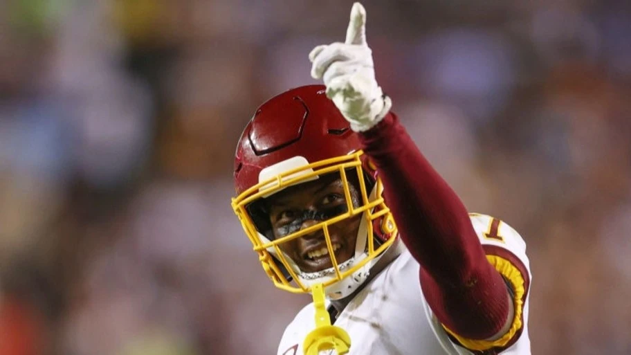 Terry McLaurin WFT Pointing