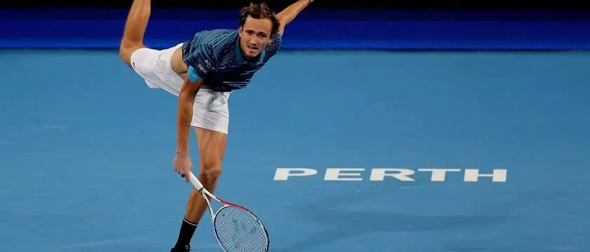 r-tennis-atpcup-medvedev.jpg