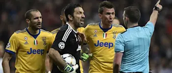 r football seriea juventus buffon referee new